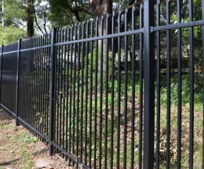 Chine Panneaux de clôture tubulaires en acier en métal de largeur moderne du piquet 2.1m à vendre