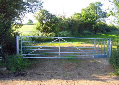 China Galvanized 1.2mm Driveway Farm Gate Metal Agricultural With Hingle for sale