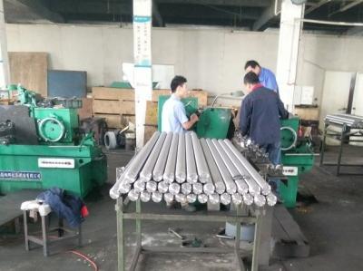 China Barra endurecida inducción del cilindro hidráulico con CK45, profesional en venta
