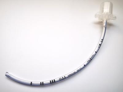 China Medical Murphy Endotracheal Tube 2.5mm Right Angle Endotracheal Tube for sale