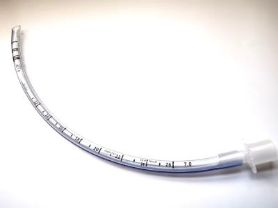 China Tubo endotraqueal médico 7.0m m X Ray Line Medical Disposables de Uncuffed en venta