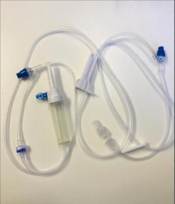 China A transfusão da infusão do Admin ajustou o tubo personalizado estéril com a agulha do conector de Y à venda
