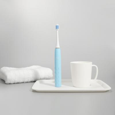 中国 Usb Cの電動歯ブラシをきれいにする超音波理性的な電動歯ブラシ3.7V 販売のため