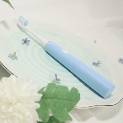 China Limpeza sônico oral esperta das escovas de dentes 0.7W do cuidado do cuidado da goma para o curso à venda