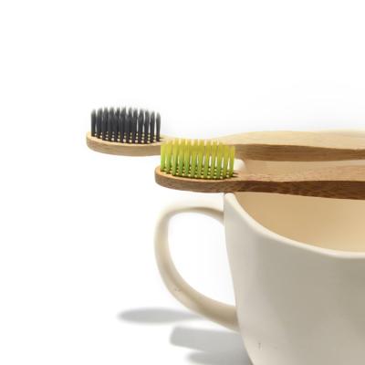 中国 自然な剛毛が付いているCompostableゼロ不用なBPAの自由な余分柔らかいタケ歯ブラシ 販売のため