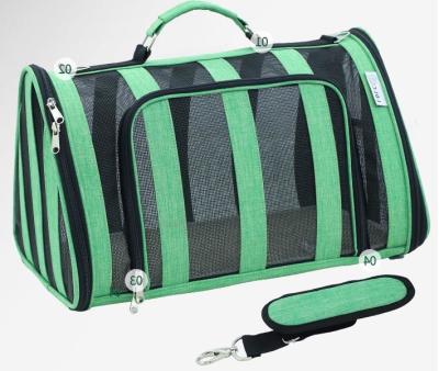 中国 Outdoor Travel Free Folding Soft Sided Breathable Pet Bag For Small Middle Size Dog Friendly 販売のため