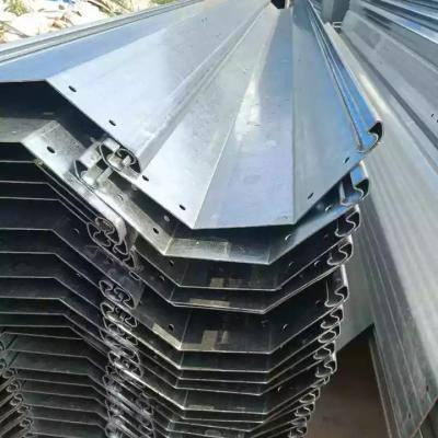 China 10m 12m Greenhouse Metal Frame Parts Lock Channel Metal Greenhouse Guttering for sale
