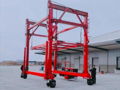China Port Straddle Carrier Container Stack Crane Grúa de pórtico para la venta en venta