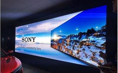 Chine Affichage à LED Mené de lancement de pixel du panneau d'affichage de salles de commande grand petit UHD P1.875 à vendre