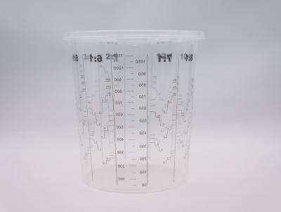 China 1300 ml Disposable Mixing cup Auto Plastic Single Use plastic pots measuring printed cup calibrated-up cup en venta