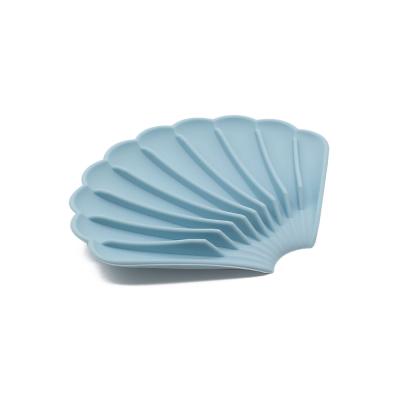 China Food Safe Silicone Rubber Drainable Soap Box Shell Shape Non Slip Tray for sale