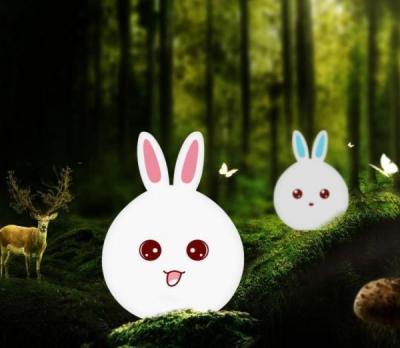Cina Elementi della famiglia del silicone della luce notturna del coniglio di abitudine 120mm in vendita