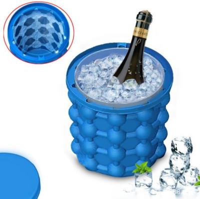 China OD 13cm Dual Cavity Silicone Ice Bucket For Champagne Cooling for sale