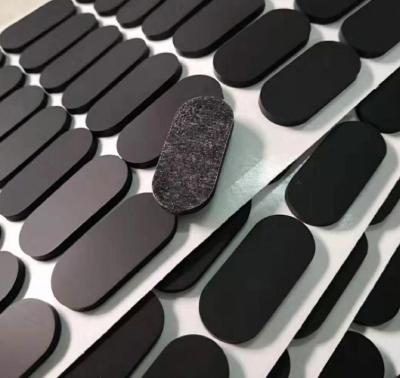 China Almofadas de borracha curvadas dos pés do silicone com esparadrapo de 3M Backing PSA à venda