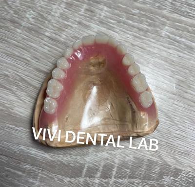China Removable Clear Full Acrylic Denture Retentive Natural Looking for sale