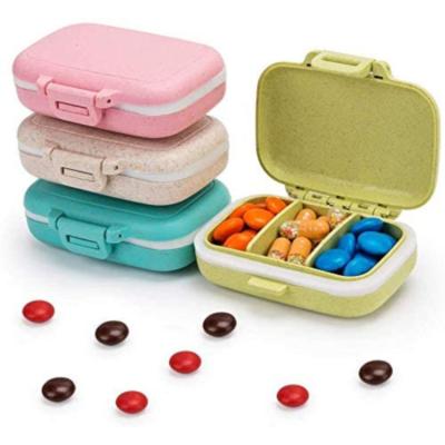 China Portable Daily Weekly Plastic Wheat Straw 3 Compartments Travel Medicine Pill Storage Cases Pill Box Organizer for sale