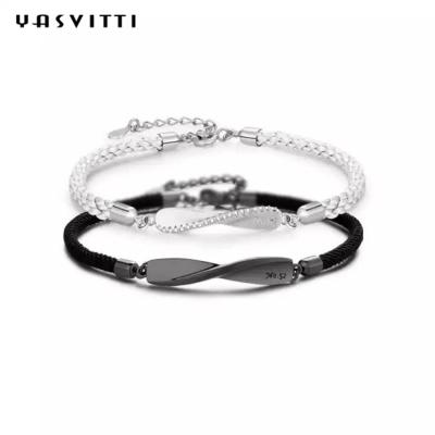 Chine bracelet de ficelle de noir de 8.7in 7g Sterling Silver Jewelry Bracelets 3A CZ à vendre