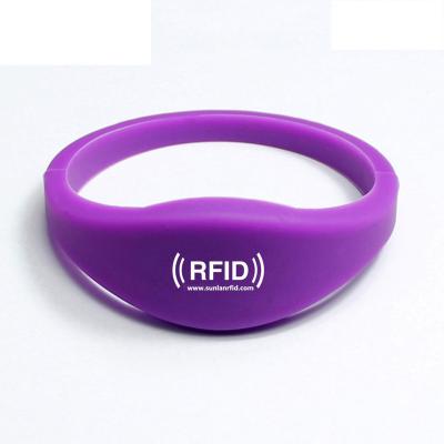 China Silicone Wristband- RFID 125KHz Wristband for Hotel Spa Payment for sale