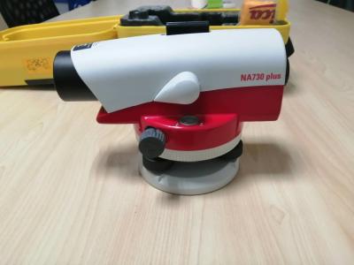 China Cor vermelha/branca da máquina nivelada automática de Leica Na700plus para o instrumento de exame à venda