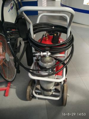 Chine Type enveloppe de chariot à extincteur de brume de l'eau de lutte contre l'incendie d'acier inoxydable à vendre