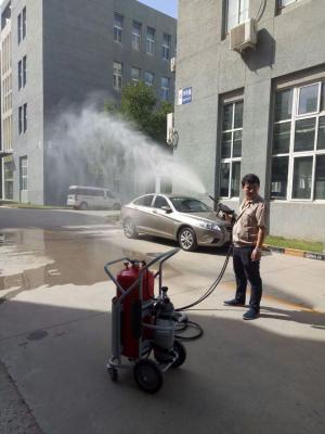 Chine Extincteur de jet d'eau d'acier inoxydable, équipement avancé de corps de sapeurs-pompiers à vendre