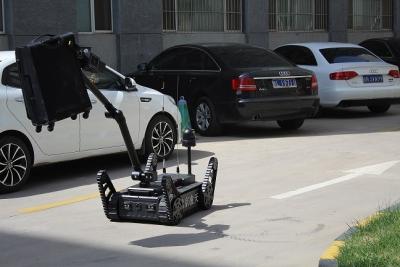 China Equipo del terrorismo del contador del motor del robot del EOD con el interruptor de los explosivos/el dispositivo el apuntar en venta