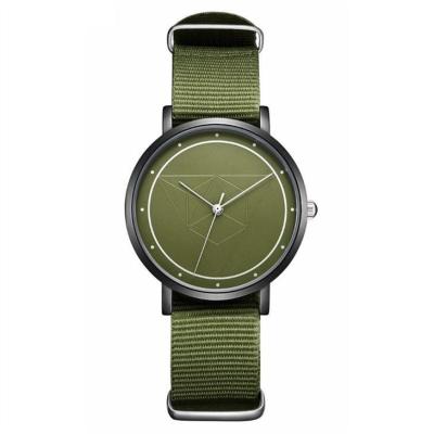 China Reloj de pulsera con correa de nailon digital para hombre con bandas de tela cinturón de PU en venta