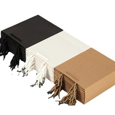 Chine Petit tissu euro Tote Bags Gift Recycled Takeaway de papier fait sur commande avec des achats de poignée à vendre