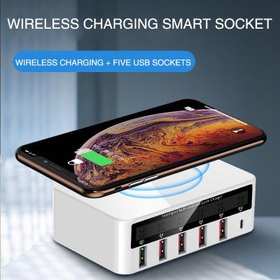 China QC3.0 PD18W Multi Port USB Charger With Digital Display for sale