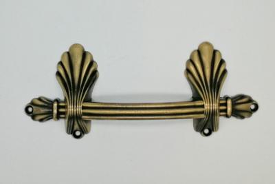 China Antique Brass Color Shell Design Metal Coffin Handle High Quality Accessories ZH020 for sale