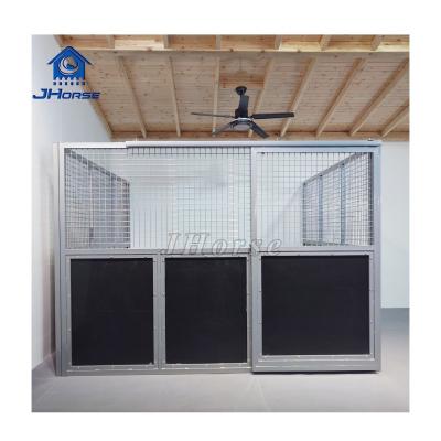 China Affordable Sliding Style Front Green HDPE Mobile Horse Stable Horse Stall Panels Boxes for sale