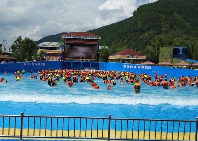 China Tsunami artificial del centro vacacional de Surfable de la piscina exterior de la onda para la familia de los adultos de los niños en venta