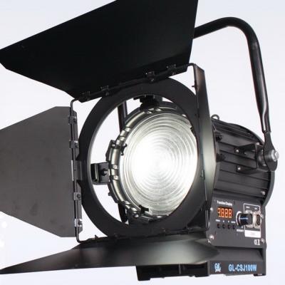 China High Light Output 200W LED Fresnel Light Daylight Battery Powered for Film and Studio Lighting for sale