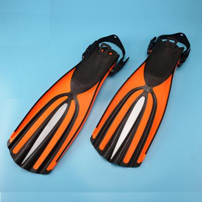 中国 耐摩耗性ネオプレンのフリー ダイビングのひれの多色刷りの反スキッドの耐久財 販売のため