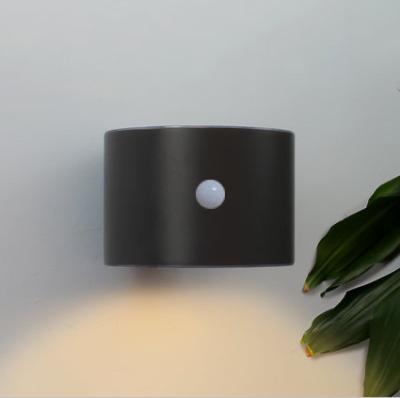 China Candelabro de parede solar exterior PIR Motion Sensor Light Fixture da parede à venda