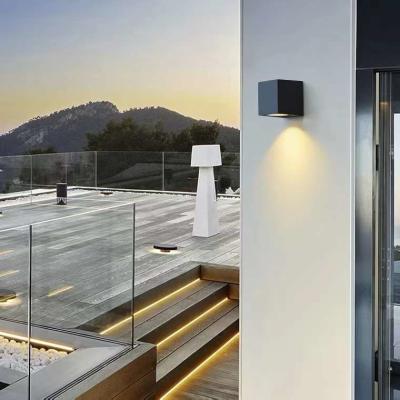 China Accesorio de iluminación accionado solar del aplique de la pared 20Lumens para el uso al aire libre de la pared en venta