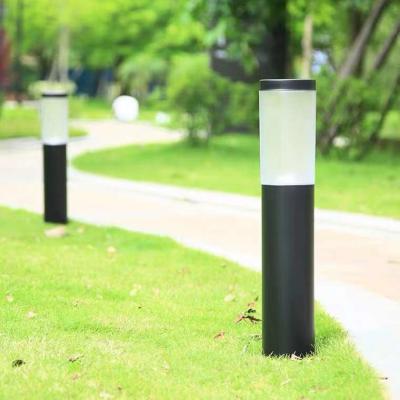 China Solar Stainless Steel Bollard Lights Bright LED for Garden Yard Path à venda