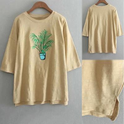 China Las mujeres del fabricante de China bordaron la camiseta del cuello barco para la muchacha en venta