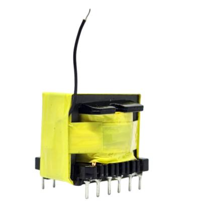Chine Micro-transformateur à haute fréquence Mini-Cœur électrique de ferrite EE33 520 UH SMPS Flyback 12V à 415V Voltage d'entrée à vendre
