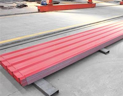 中国 Ppgは絶縁されて塗りまシート、軽い鋼鉄色によってに塗られた鋼板屋根を付けます  販売のため