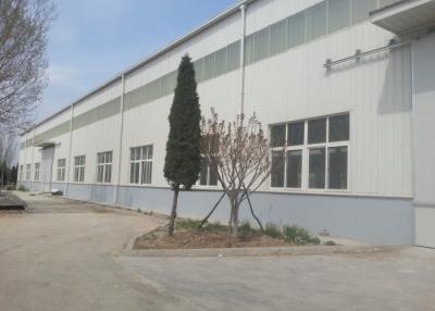 China Vor-ausgeführte customed helle Stahlkonstruktionswerkstatt mit Kranstrahl zu verkaufen