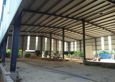 China Prefabricated light Steel Frame Warehouse Construction Large Span Portal Structure Design for sale