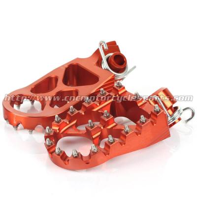 China CNC Billet Aluminum Dirt Bike Foot Pegs For SX 125 250 300 EXC 200 250 300 for sale