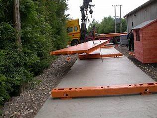 China 24m Length 60T Truck Scale Surface Mounted Weighbridge for sale