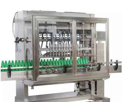 Chine machine de remplissage liquide automatique du whiskey 200-10000ml pour la petite bouteille à vendre