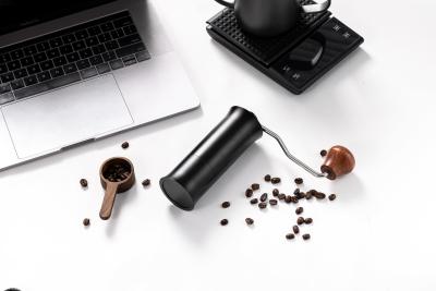 China Manuelle Edelstahl-Handkaffeemühle im Freien Custom Logo Adjustable zu verkaufen