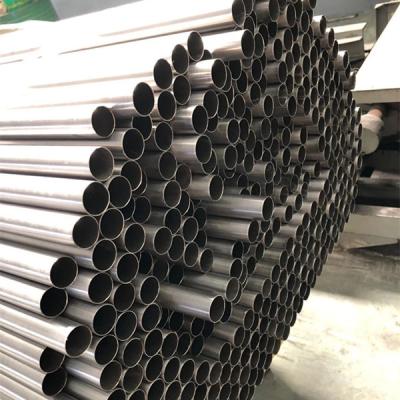China ASTM B338 tubos de titanio sin costura Gr2 OD25mm pared 0,5mm para intercambiador de calor tubular en venta
