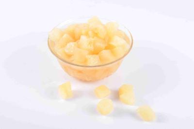 Chine Aucun additif n'a pas mis en boîte des moitiés de poire, mettant en boîte des poires dans le goût léger d'amende de sirop à vendre