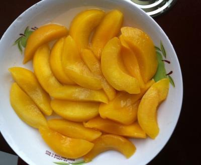 Китай Дети законсервировали персики в воде, светлом сиропе для консервировать свежие персики продается