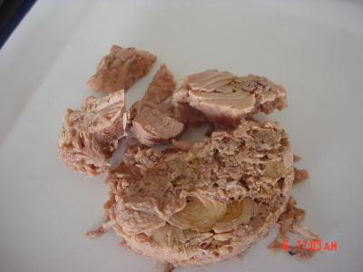 China Fresh Healthy Tuna Bulk Frozen Fish / White Tuna Fish For Lunchtime Staple for sale